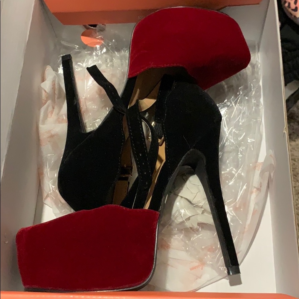 Black & red heels